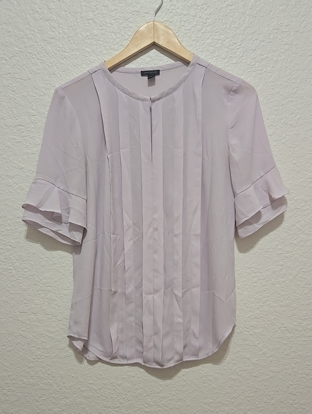 Ann Taylor Lavender Pleated Ruffle-Sleeve Romantic Cottagecore Coquette Blouse